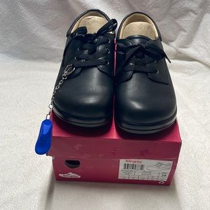 NIB euro 38 Algeria tie shoes black smoke free house.